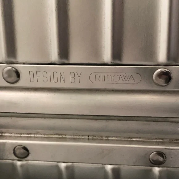 RIMOWA Cabin and Check in Medium. - Picture 14 of 16